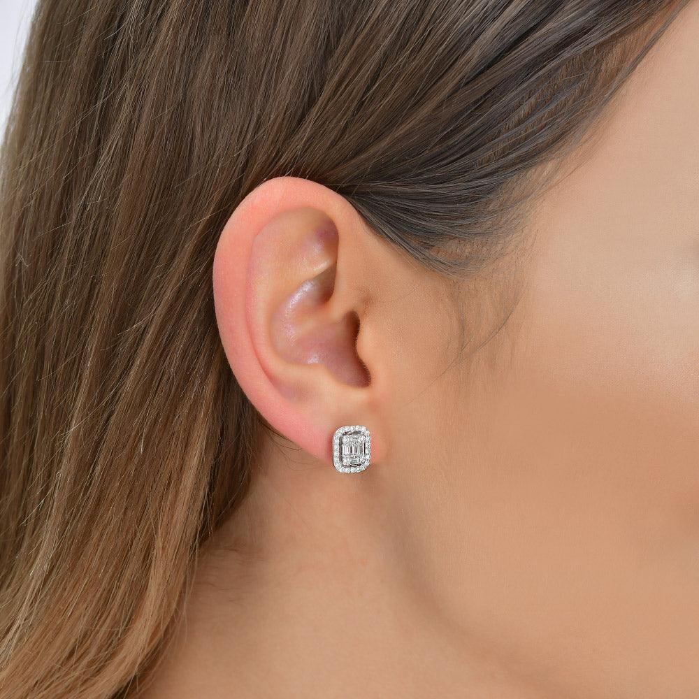 0.46 Karat Naomi Baget Pırlanta Küpe