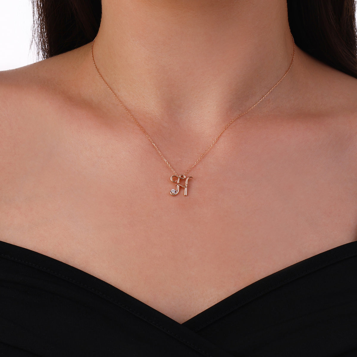 0.03 Karat Pırlanta H Harf Kolye