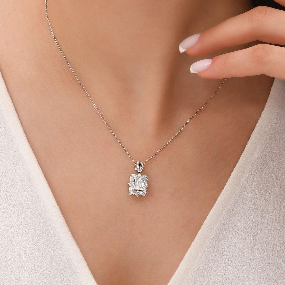 0.63 Karat Ellie Baget  Pırlanta Kolye