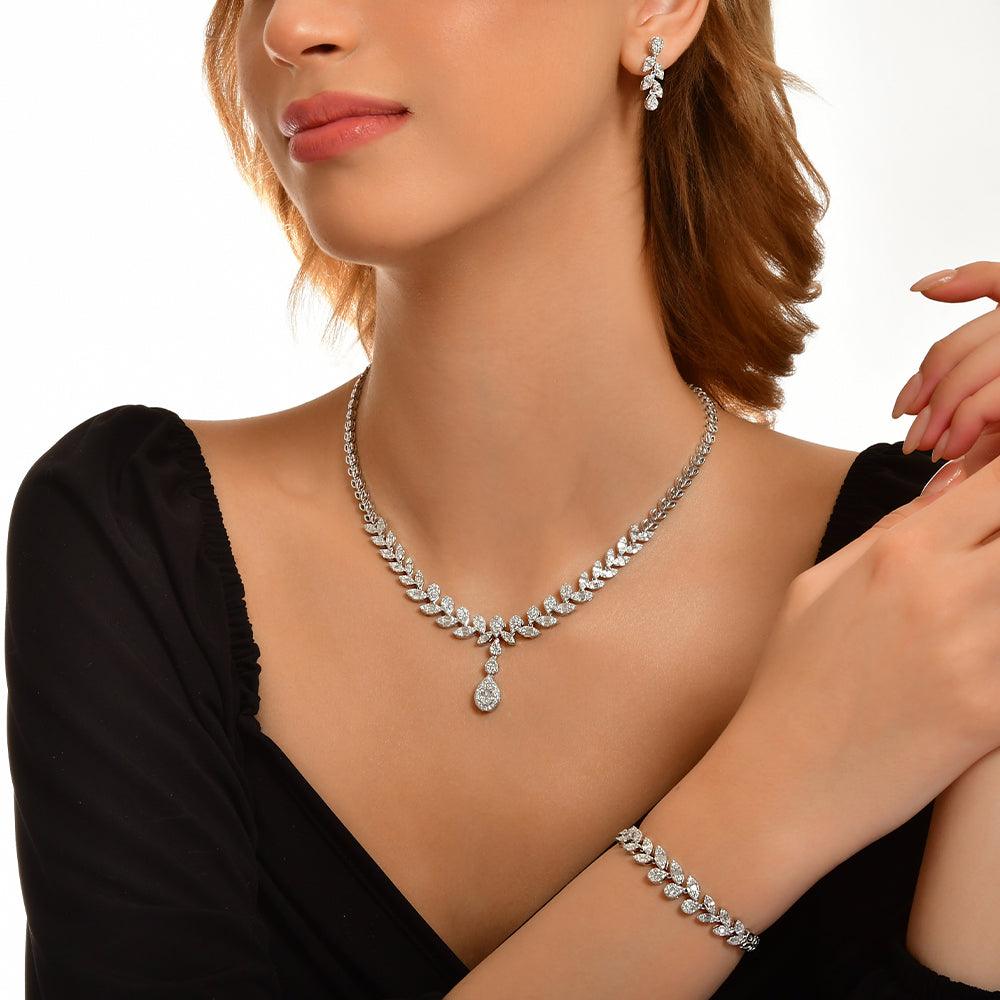 4.01 Karat Wedding Baget Pırlanta Gerdanlık