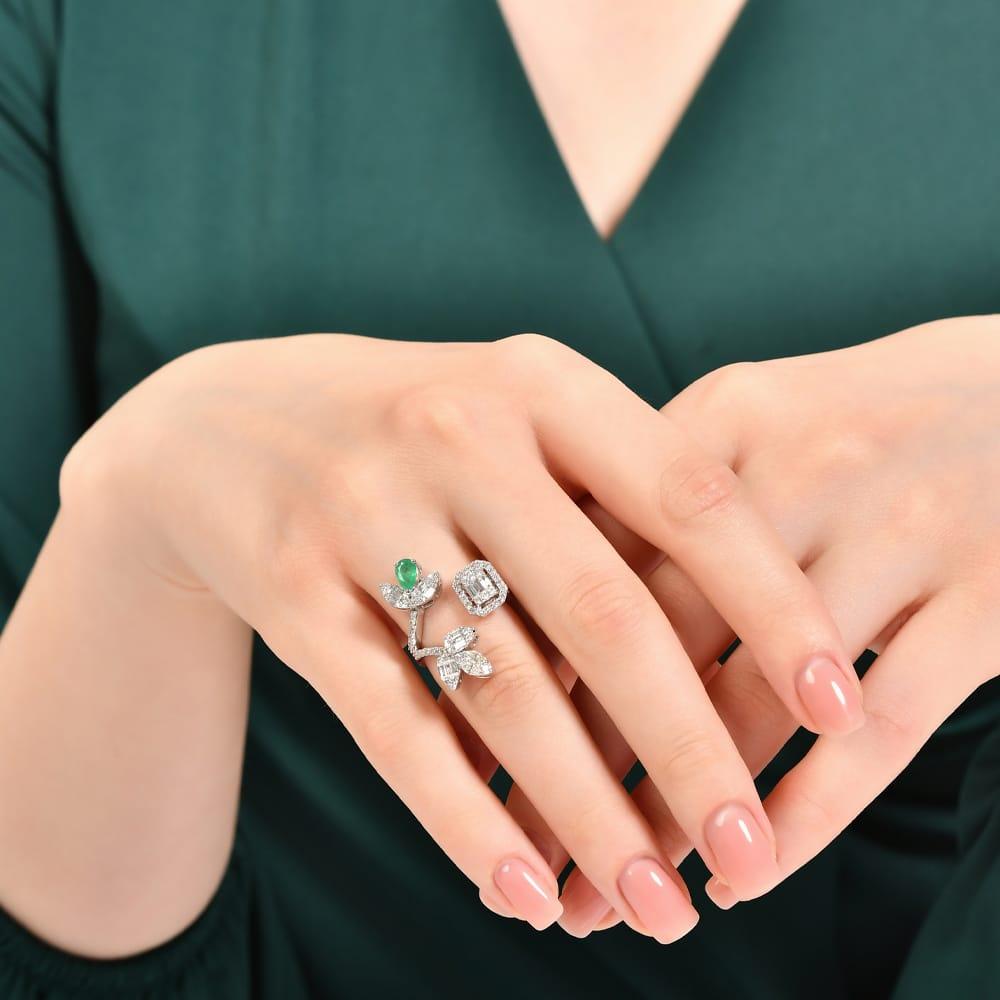 1.30 Karat Zümrüt Pırlanta Yüzük
