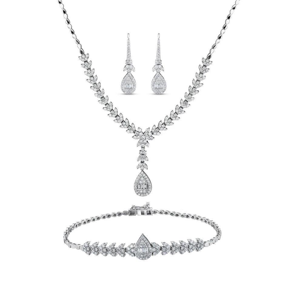 3.85 Karat Baget Pırlanta Set