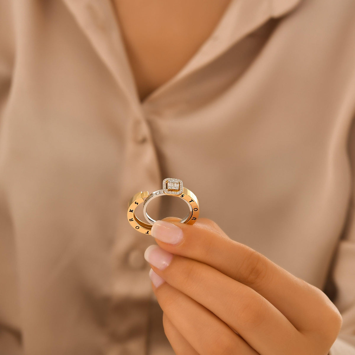 0.73 Karat Baget Pırlanta Storks Yüzük