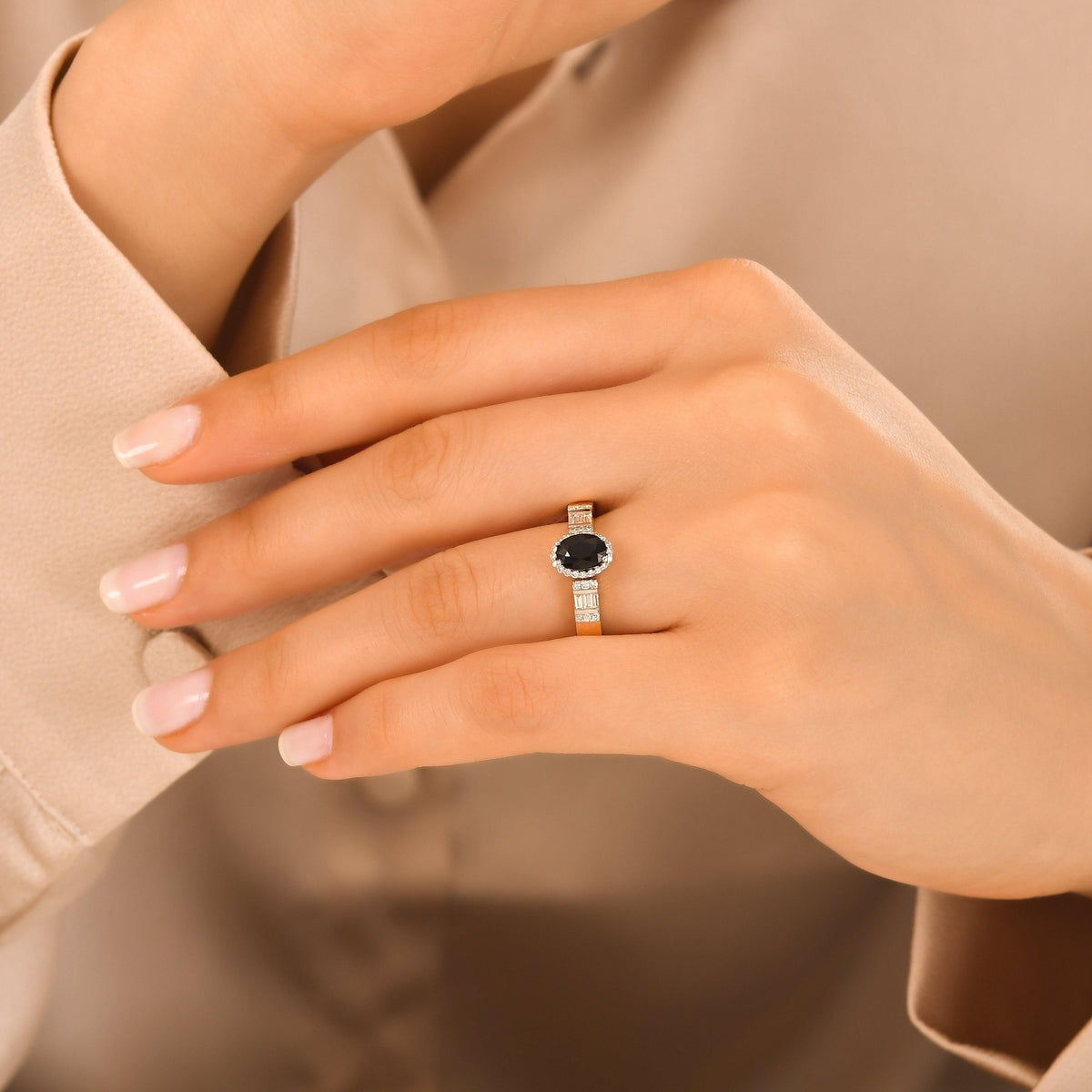 1.15 Karat Safir Pırlanta Storks Yüzük